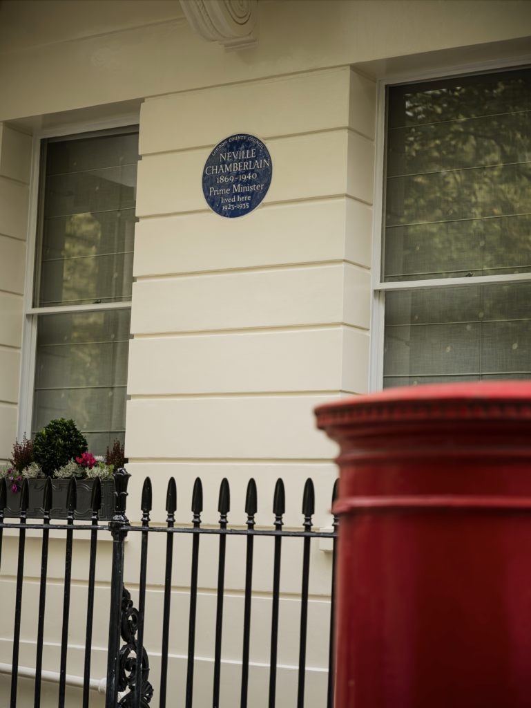 Neville Chamberlain's blue plaque Belgravia ©Sarah Frances Kelley for The Buying Solution