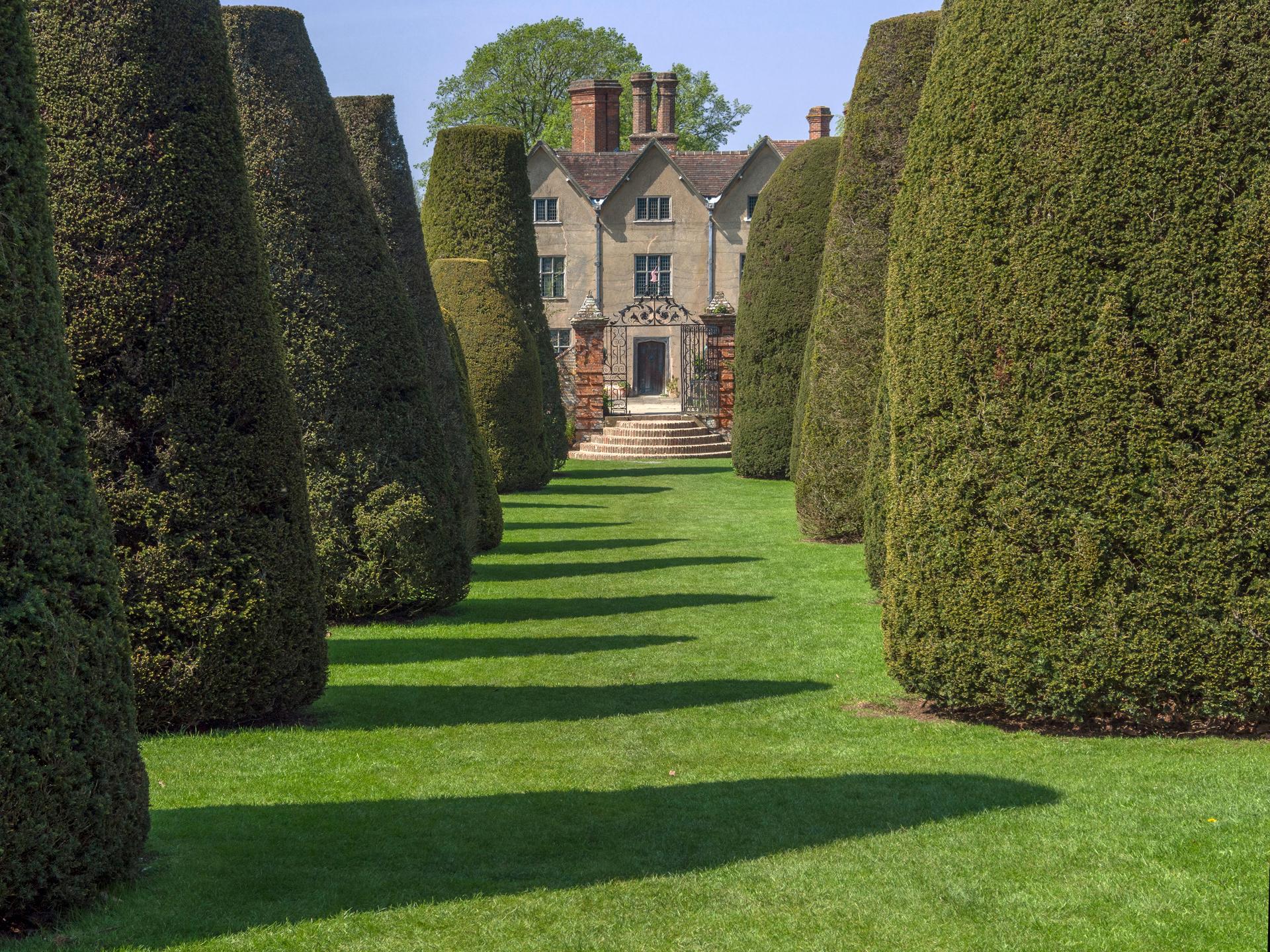 What’s Causing the Great Country House Slowdown?